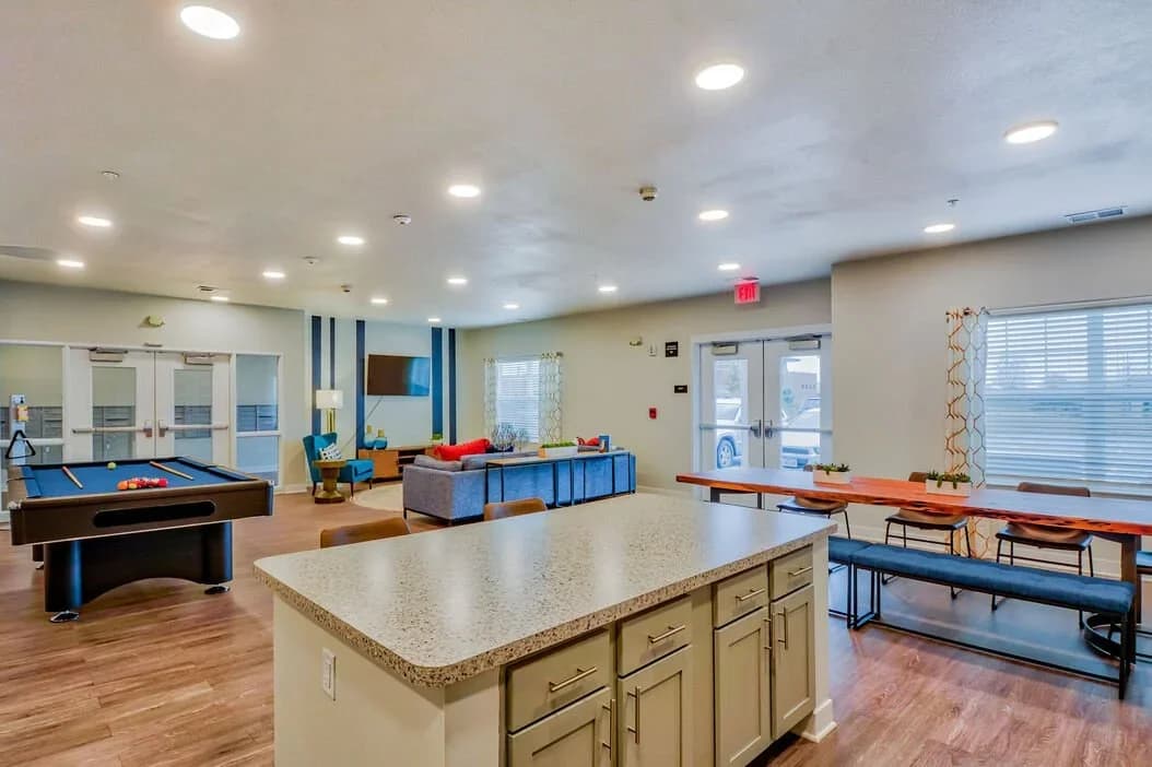 Oakwood Place photo 4